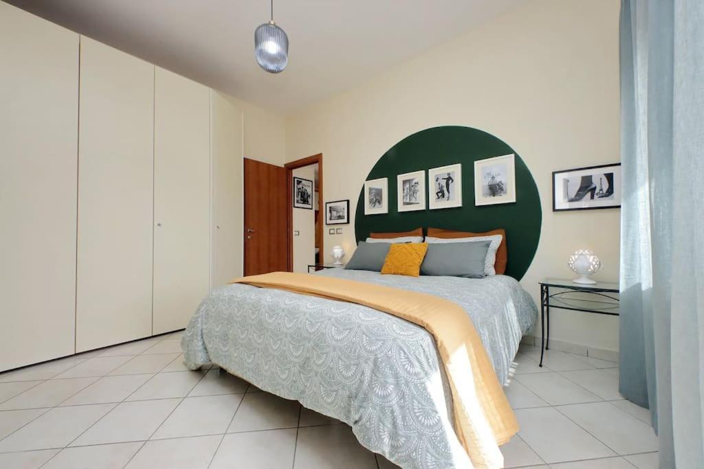 Relax Rome With 2 Balconies - 2 Bedroom Flat, 3Rd Floor With Lift, High Comfort, Quite, A Walk From Urban Train Station Gemelli And Metro A Stops Battistini & Cornelia Connecting To Center In 20 Minutes, 2 Steps From Bus Stop, Cycle Path, Groceries المظهر الخارجي الصورة